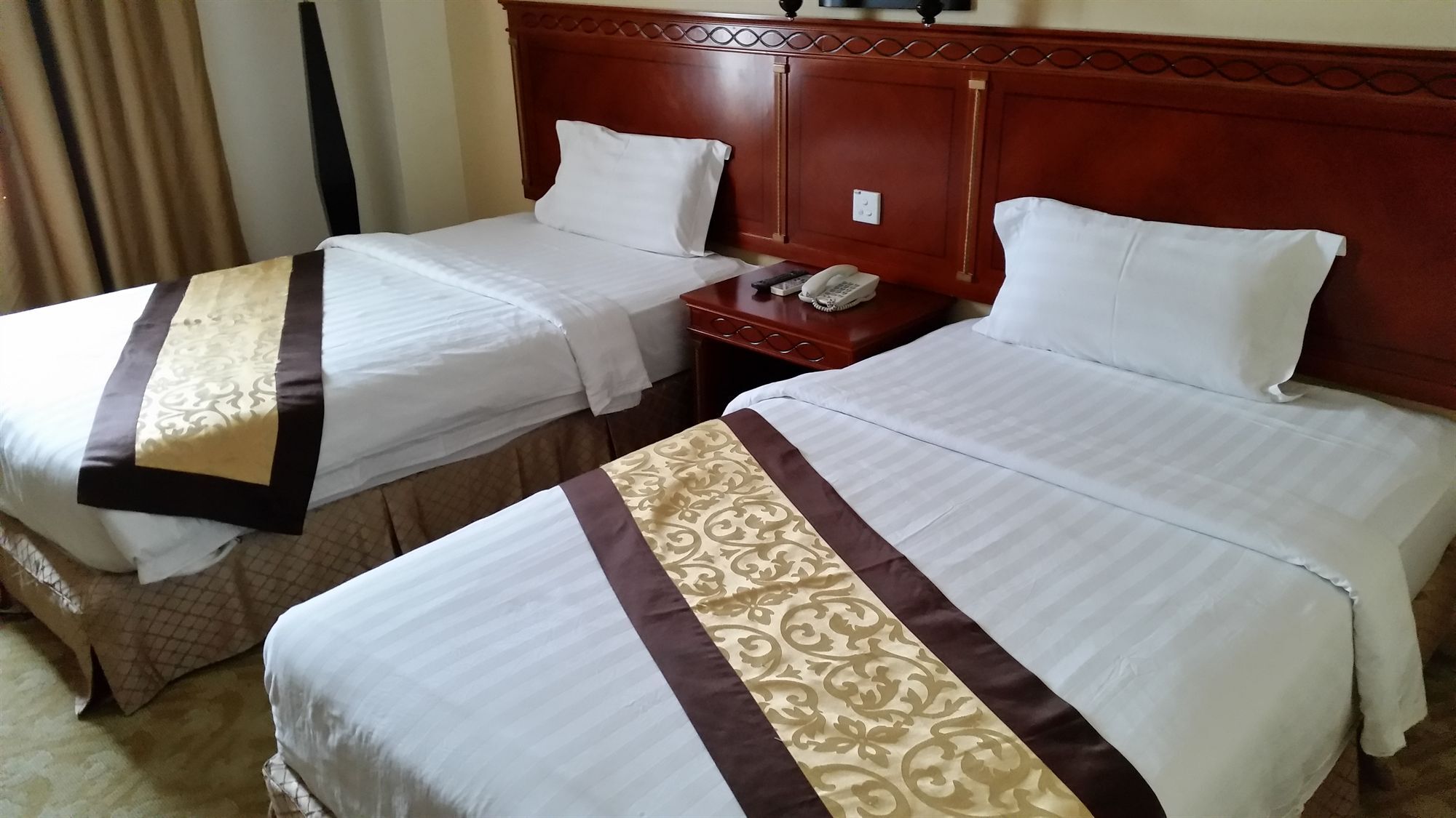 Mb Hotel Тавау Екстер'єр фото